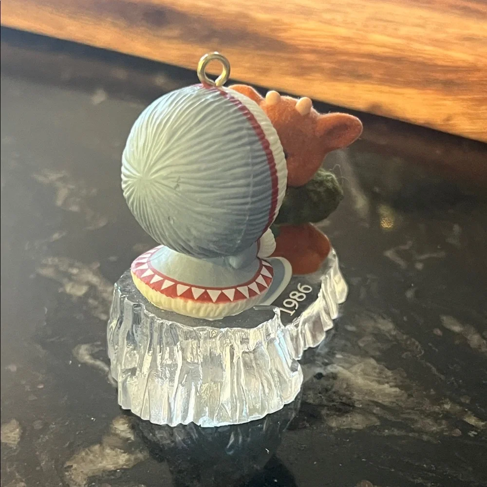 Hallmark 1986 Frosty Friends #7 Red and White Eskimo with Baby Reindeer Ornament